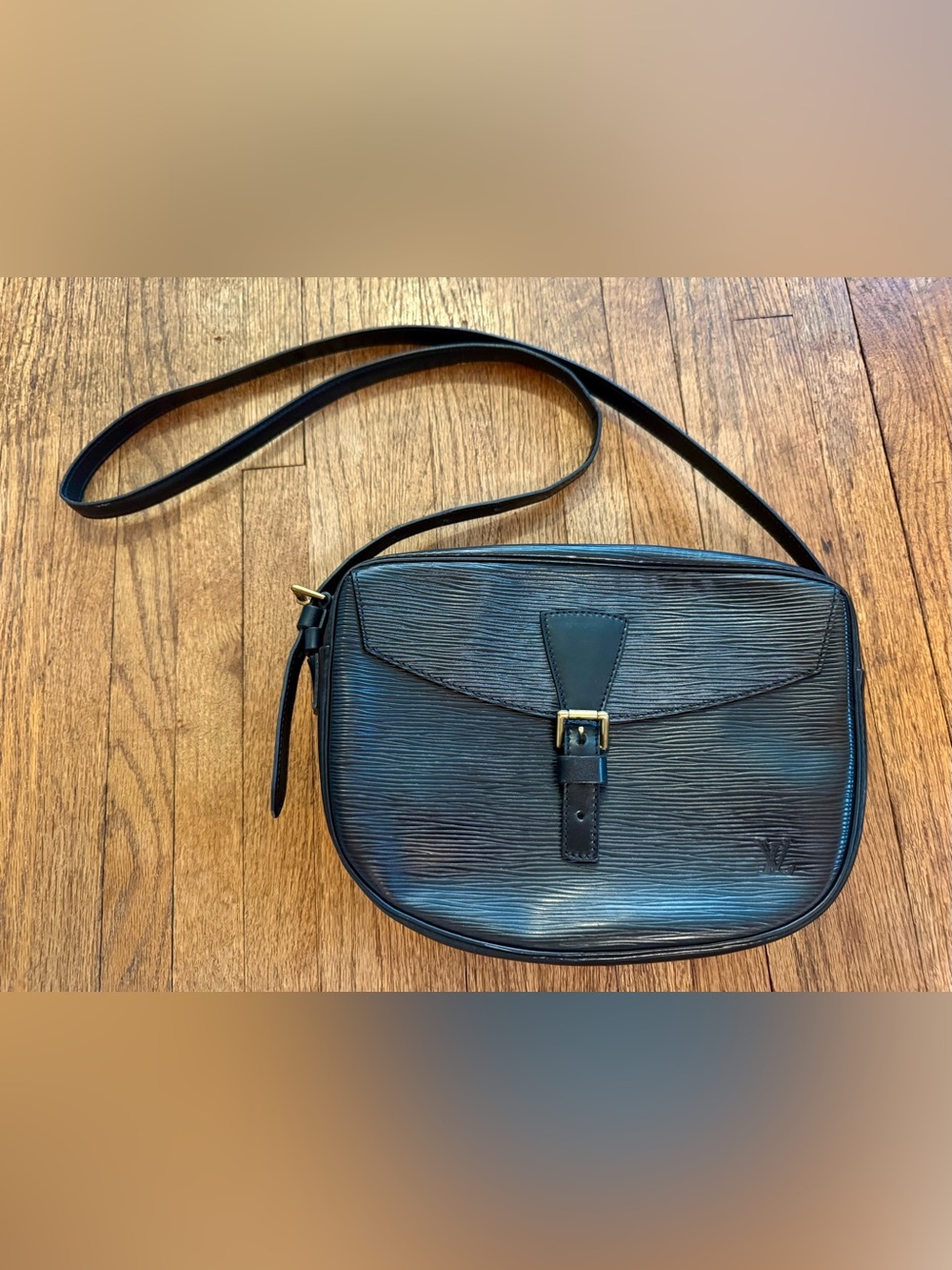 Louis Vuitton Black Epi Leather Jeune Fille - Small Crossbody Bag